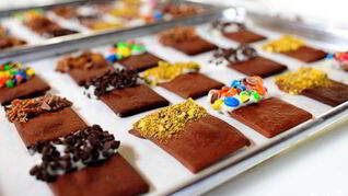 Шоколадное печенье с начинками на выбор