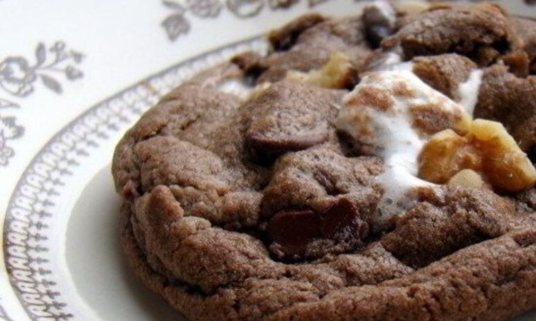 Рецепт шоколадное печенье с шоколадной крошкой и маршмеллоу