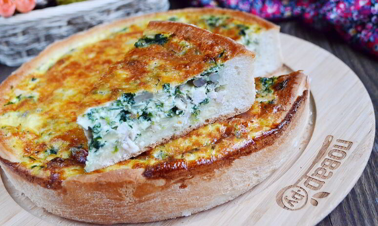 Рецепт быстрый куриный пирог со шпинатом и грибами