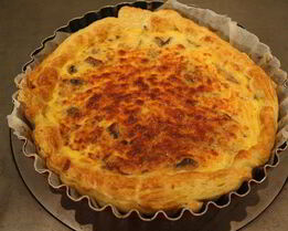 Пирог с сыром и грибами