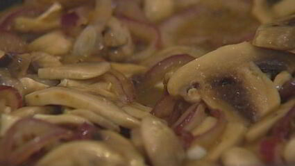 пирог с сыром и грибами