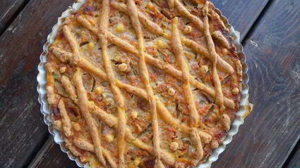 пирог с яблоками и айвой в творожном тесте