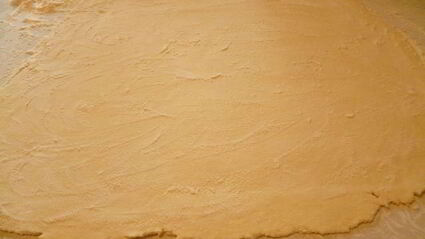 пирог с зеленью и сыром из слоеного творожного теста