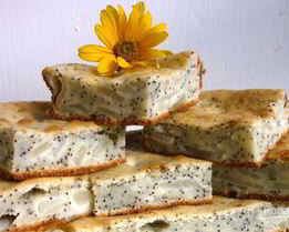 Простой пирог с маком