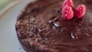 Простой шоколадный пирог без муки