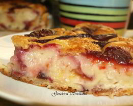 Сливовый пирог с яблоками