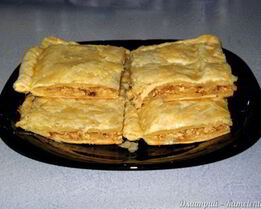 Слоеный пирог с капустой