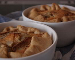 Цветаевский яблочный пирог на песочном тесте со сливочым кремом