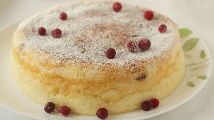 творожный пирог с клюквой в мультиварке