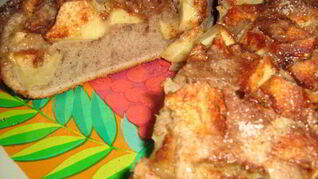 Яблочный пирог с корицей