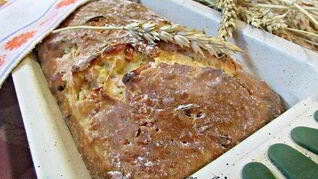 Закусочный пирог с ветчиной и сыром