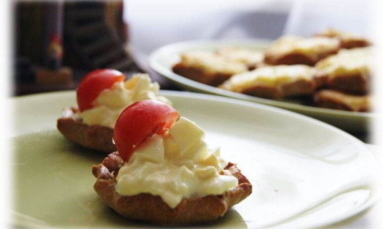 Рецепт карельские пирожки с картошкой и яичным соусом