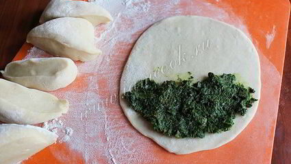 кутабы с зеленью