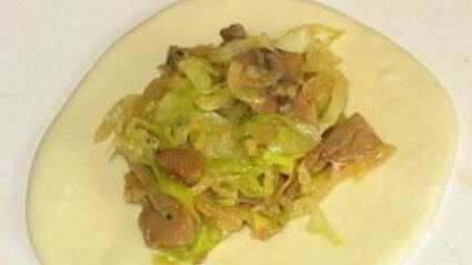 пирожки с капустой и грибами