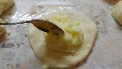 пирожки с картофелем на кефирно-дрожжевом тесте