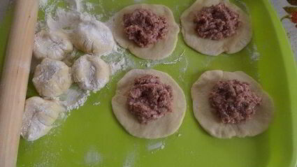 пирожки с мясом и рисом