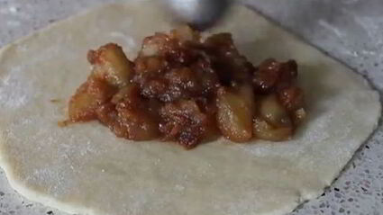 пирожки с яблоками из творожного теста