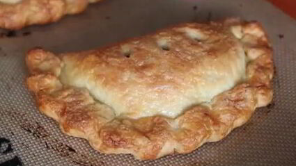 пирожки с яблоками из творожного теста