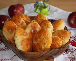 Пирожки с яблоком