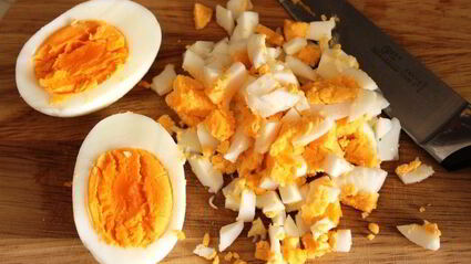 пирожки с яйцом и пряной зеленью