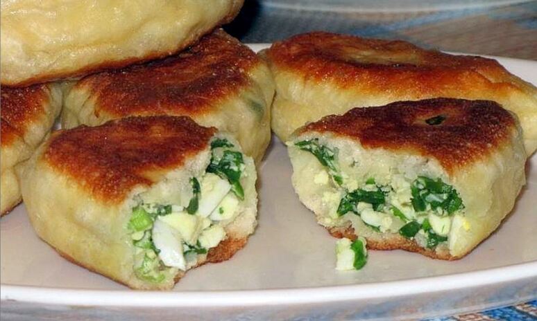 Рецепт пирожки жареные с зеленым луком и яйцом дрожжевые