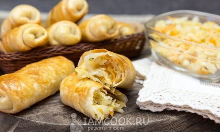 Рецепт постные слоеные пирожки с квашеной капустой