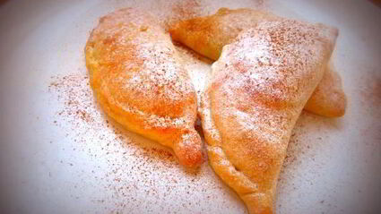 творожные пирожки с яблоком и корицей