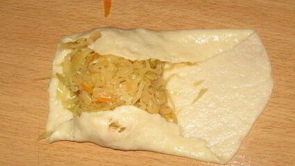 закусочные пирожки с капустой