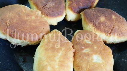 жареные пирожки из теста на рассоле