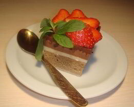 Кофейное пирожное Три шоколада