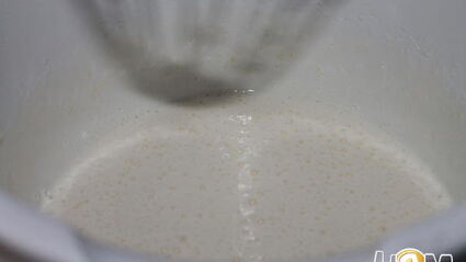 пирожное с лимоном и белым шоколадом