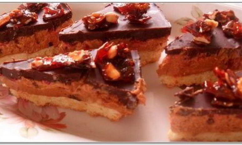 Рецепт пирожного сникерса с малиной