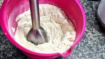 пирожные макароны на французской меренге