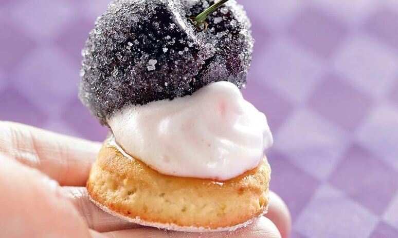 Рецепт творожно-вишневые пирожные