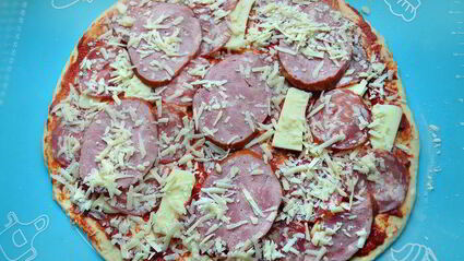 итальянская пицца-рулет стромболи