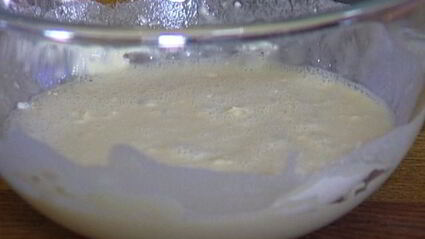 хрустящая пицца с ветчиной, помидорами и перцем