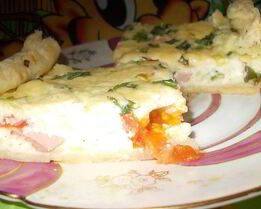 Лжепицца из двух сыров и зеленого лука