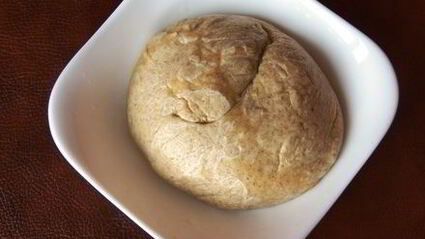 пицца с белым соусом и шампиньонами