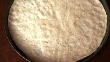 пицца с белым соусом и шампиньонами