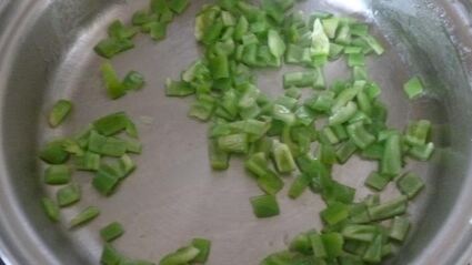 пицца с фенхелем и зеленым горошком