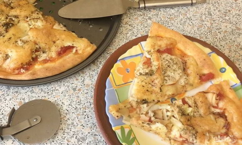 Рецепт пицца с капустой, яблоками и помидорами