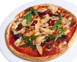 Пицца с маринованной уткой