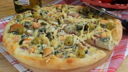 пицца с морепродуктами