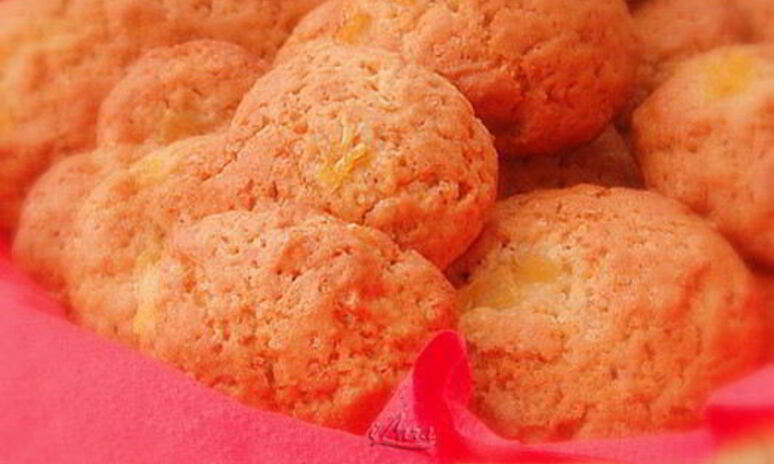 Рецепт прянички с ананасом и орехами