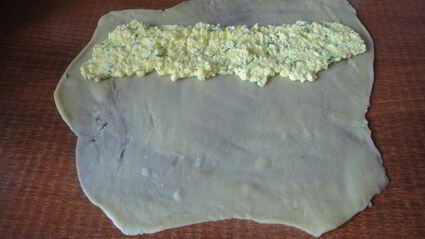 рулетики с творогом и вишней