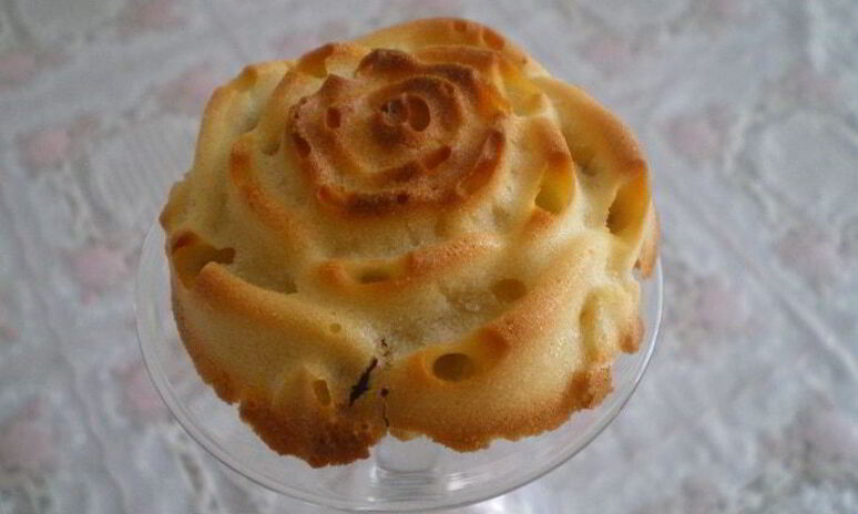 Рецепт мини-шарлотка с изюмом