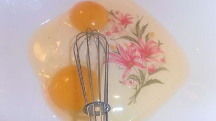 ореховая шарлотка на сгущенке