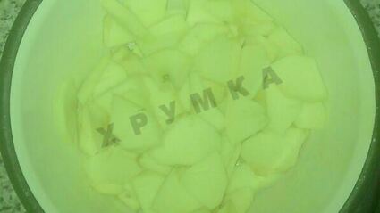 пирог с яблоками шарлотка