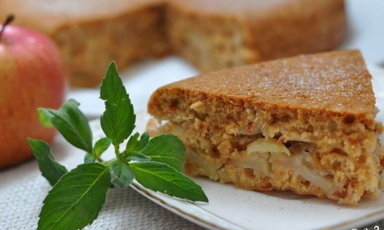 Рецепт постная шарлотка с яблоками