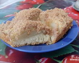 Шарлотка песочная с яблоками